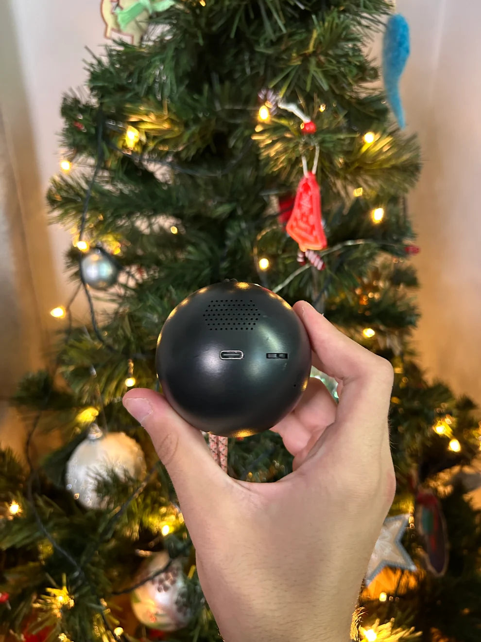 Glowmory ornament details